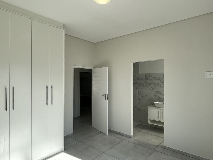 4 Bedroom Property for Sale in Myburgh Park Western Cape